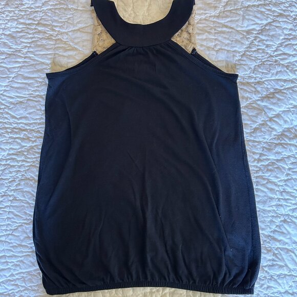 Mudd Medium Ladies Blouse Dressy Tank Top Shirt Navy Cream Office Travel Party - Picture 4 of 9